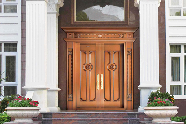 如何辨别真铜门和类铜门？